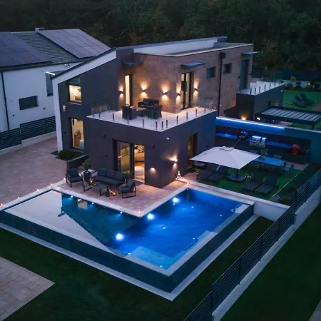 Porta - Private Pool Jacuzzi Ii * Balatonalmádi